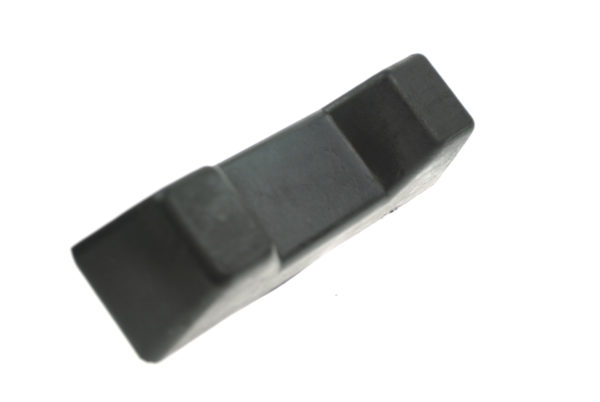 BLACK RUBBER KEEL BLOCK & STUDS